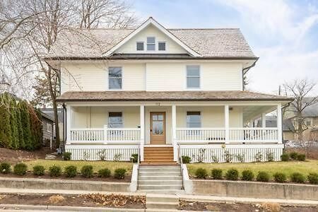 Downtown Luxury Farmhouse Apartment #4 웨스트던디 외부 사진