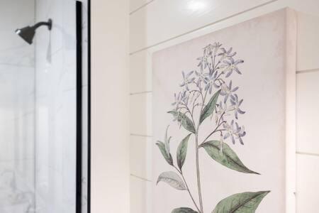 Downtown Luxury Farmhouse Apartment #4 웨스트던디 외부 사진